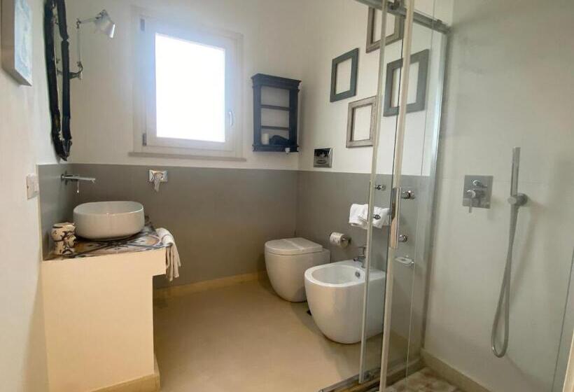 اتاق سوپریور با تخت بزرگ, Scilla Maris Charming Suites