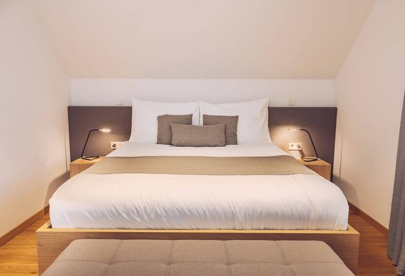 سوئیت پریمیوم, Tri Lučke Hotel & Restaurant