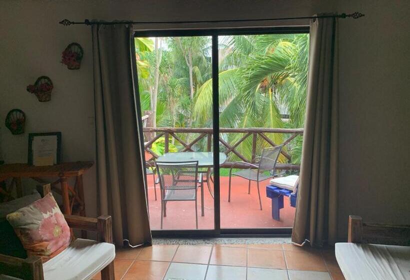 سوئیت جونیور با تراس, Casa Caribe Cancun