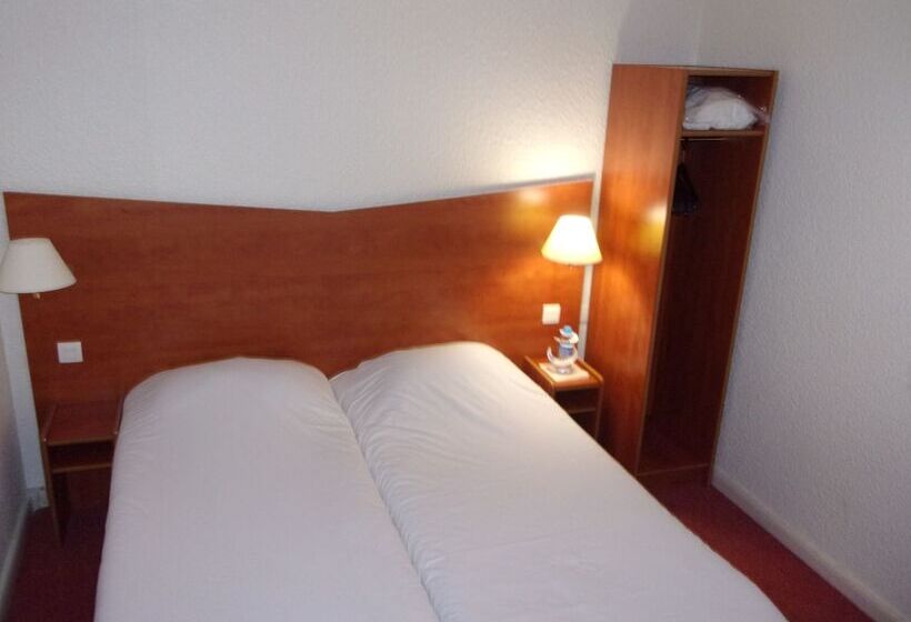 Номер Стандарт, Kyriad Chantilly