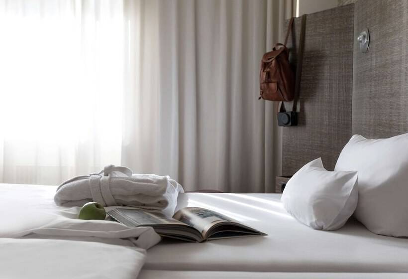 اتاق استاندارد پلاس, Pentahotel Kassel