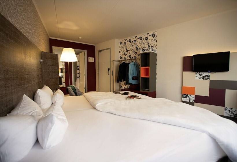 اتاق استاندارد پلاس, Pentahotel Kassel