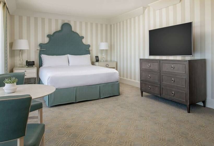 Студия Стандарт Двуспальная Кровать, The Beverly Hilton