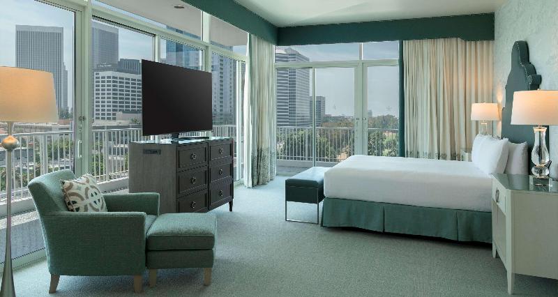 Люкс Повышенной Комфортности, The Beverly Hilton