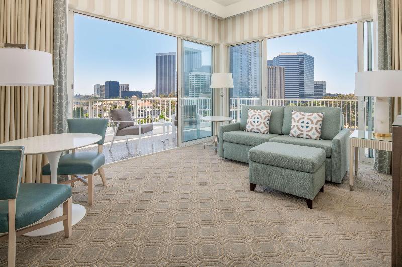 Люкс Повышенной Комфортности, The Beverly Hilton