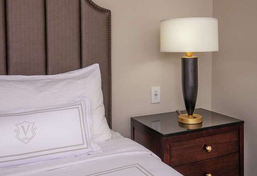 Номер Deluxe Кровать Кинг, The Beverly Hilton