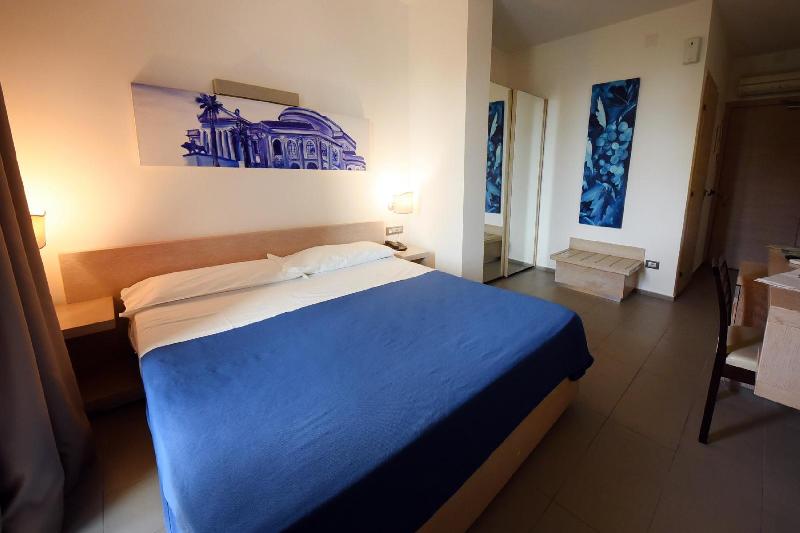 اتاق لوکس, Villa D Amato