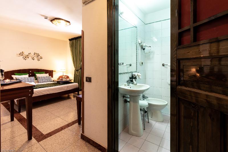 اتاق استاندارد چهار تخته, Villa D Amato