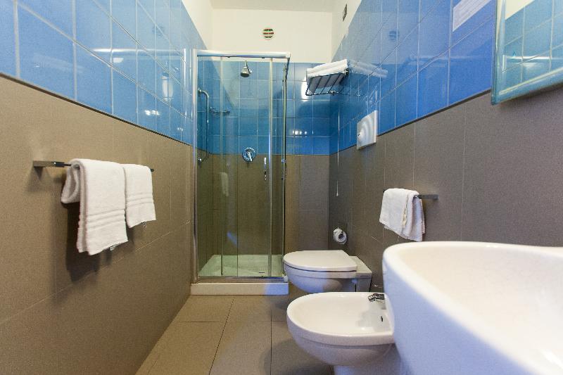 اتاق استاندارد چهار تخته, Villa D Amato