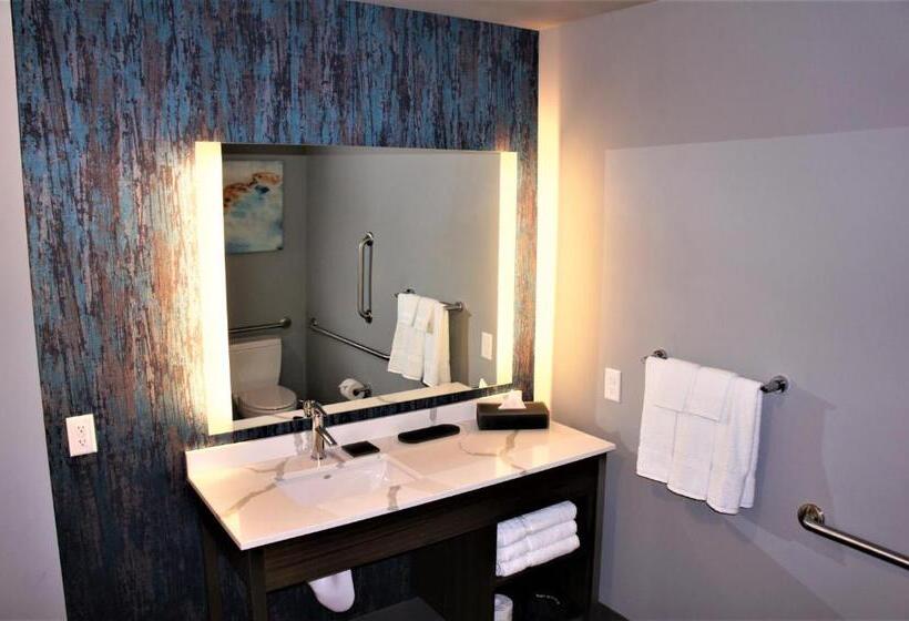 Номер Стандарт, La Quinta Inn & Suites By Wyndham Marysville