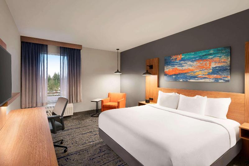 Номер Стандарт, La Quinta Inn & Suites By Wyndham Marysville
