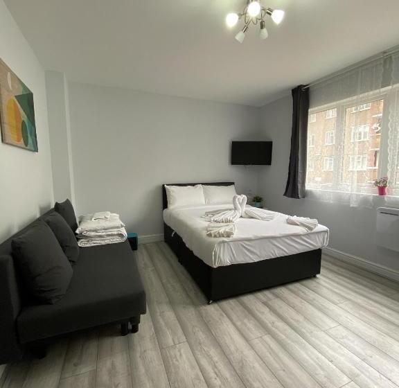 Студия Стандарт, Comfortable   Cosy   Budget Studios In City Center