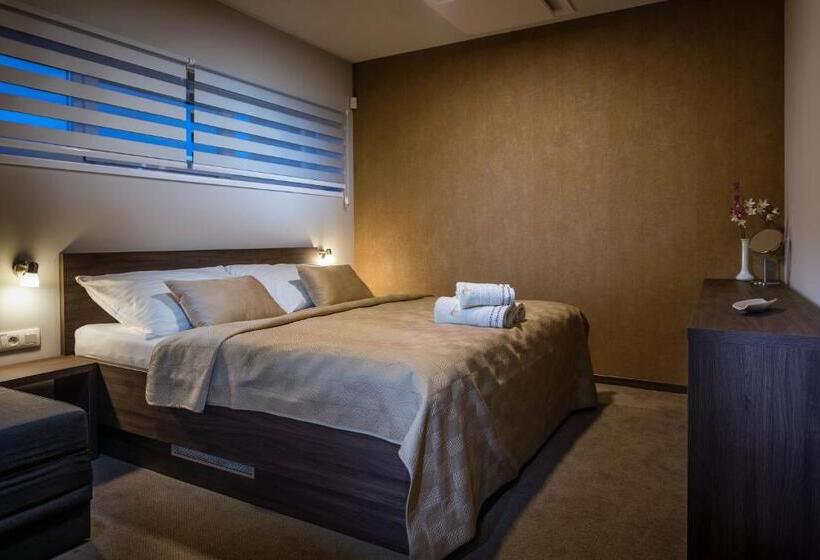 آپارتمان 1 خوابه, Apartmánový Dom Kriváň