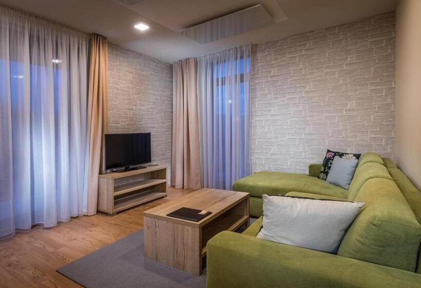 آپارتمان 1 خوابه, Apartmánový Dom Kriváň