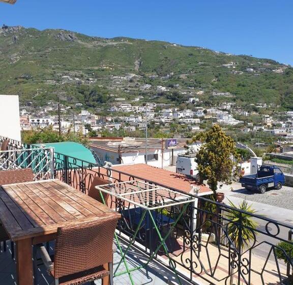 آپارتمان 1 خوابه با چشم‌انداز دریا, Mareluna Ischia