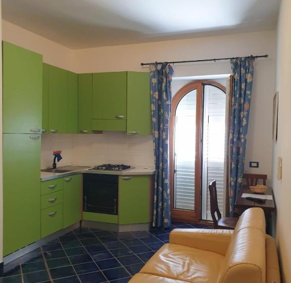 آپارتمان 1 خوابه با چشم‌انداز دریا, Mareluna Ischia