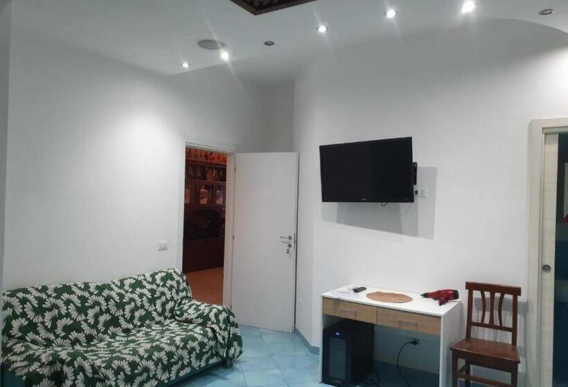 Economy Quadruple Room, Mareluna Ischia
