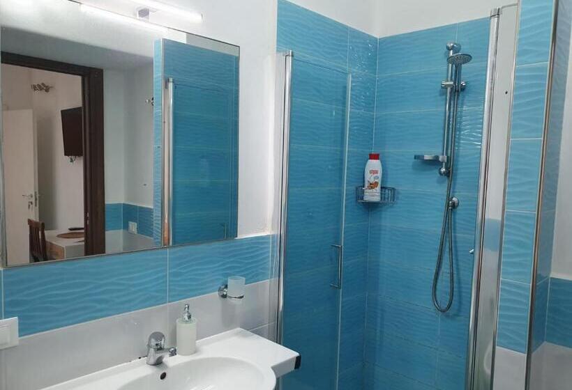 Economy Quadruple Room, Mareluna Ischia