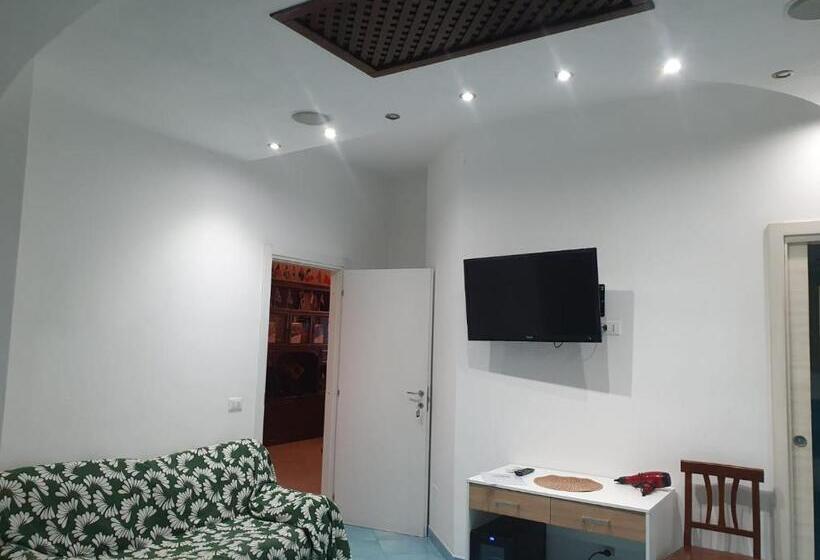 Economy Quadruple Room, Mareluna Ischia