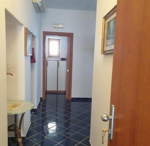 آپارتمان 1 خوابه با چشم‌انداز دریا, Mareluna Ischia