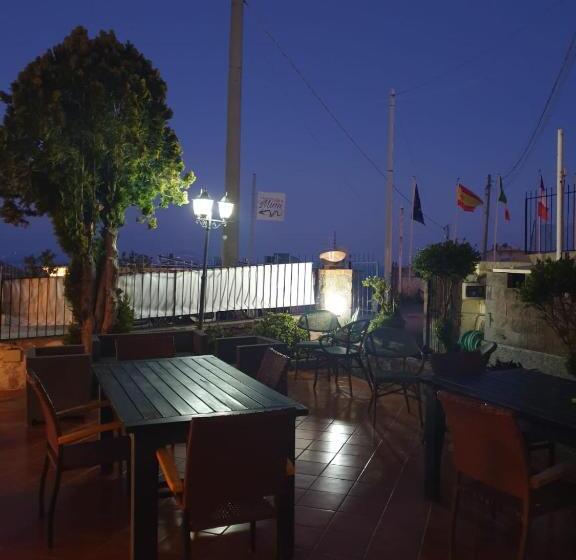 اتاق استاندارد چهار تخته, Mareluna Ischia