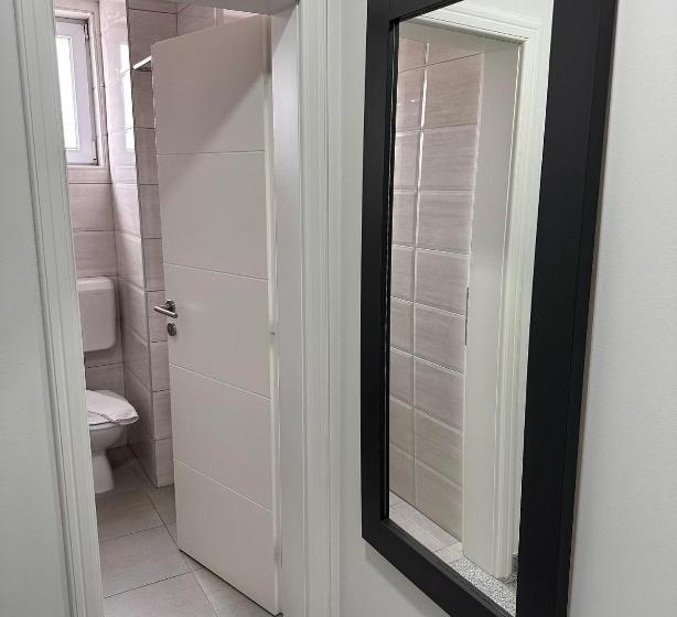 اتاق لوکس سه تخته, Motel Centar