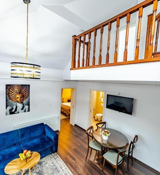 سوییت با چشم‌انداز کوه, Yael Luxury Apartments 3