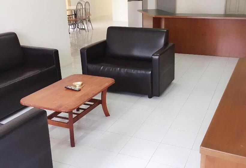 Апартаменты 3 Спальни, Dindings Pantai Desair Apartment By Dpd