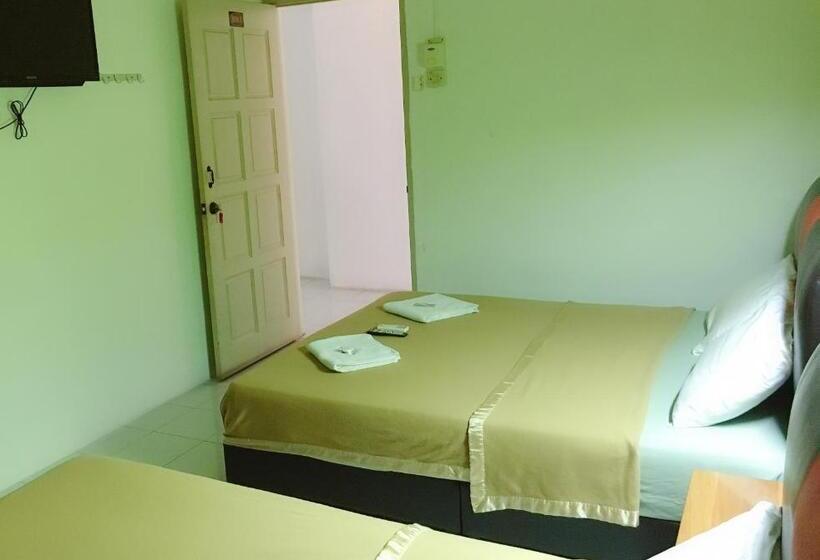 Апартаменты 3 Спальни, Dindings Pantai Desair Apartment By Dpd