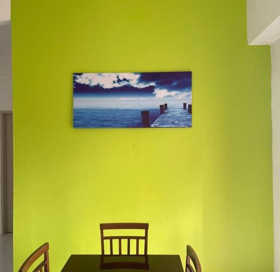 Апартаменты 3 Спальни, Dindings Pantai Desair Apartment By Dpd