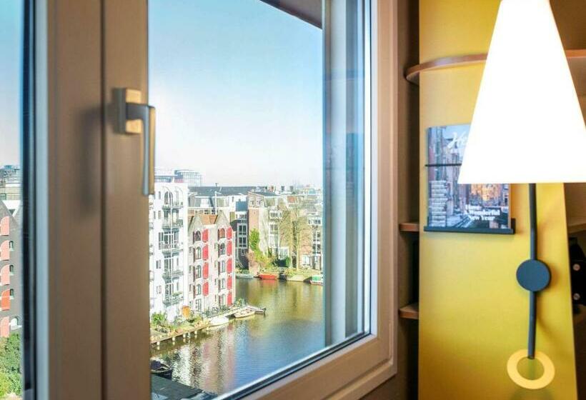 اتاق پرمیوم, Ibis Amsterdam Centre Stopera