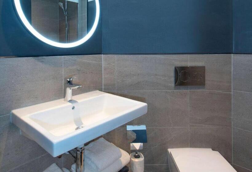 اتاق استاندارد, Ibis Styles London Gatwick Airport