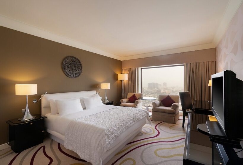 Номер Клуб, Le Méridien Jeddah