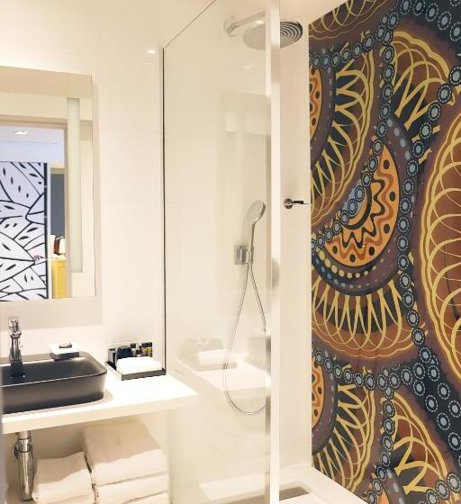 اتاق لوکس با تخت بزرگ, Pullman Abidjan