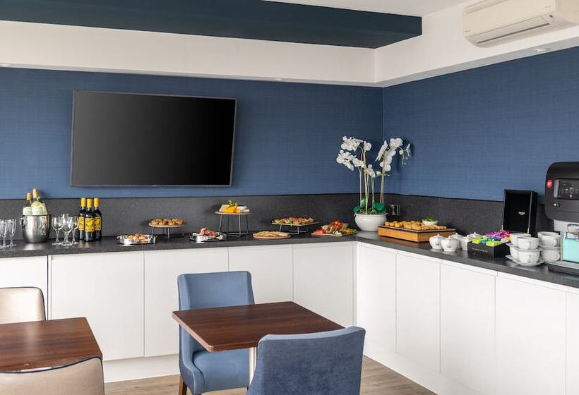 اتاق لوکس, Sofitel London Gatwick