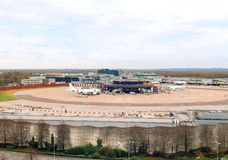 اتاق سوپریور با چشم‌انداز, Sofitel London Gatwick