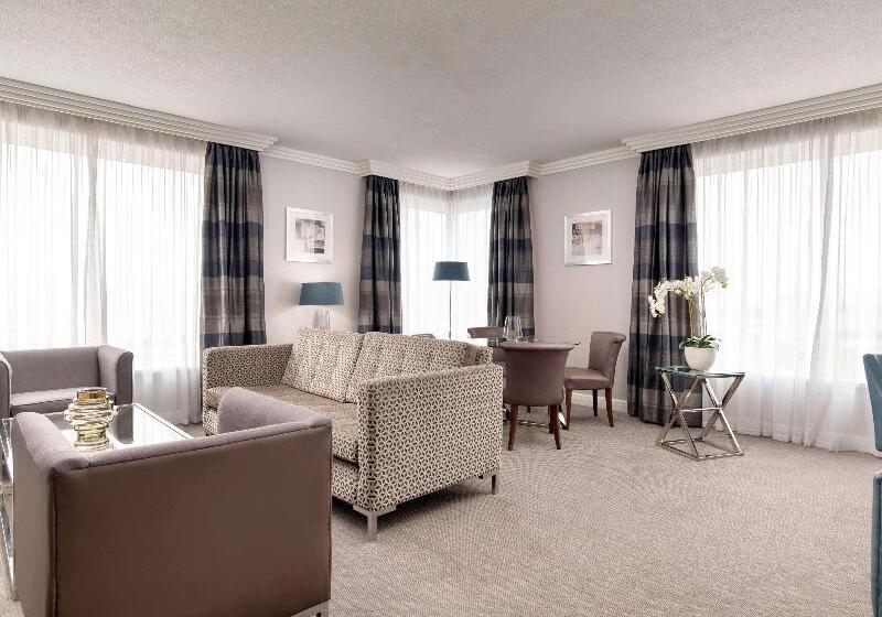 اتاق سوپریور با چشم‌انداز, Sofitel London Gatwick