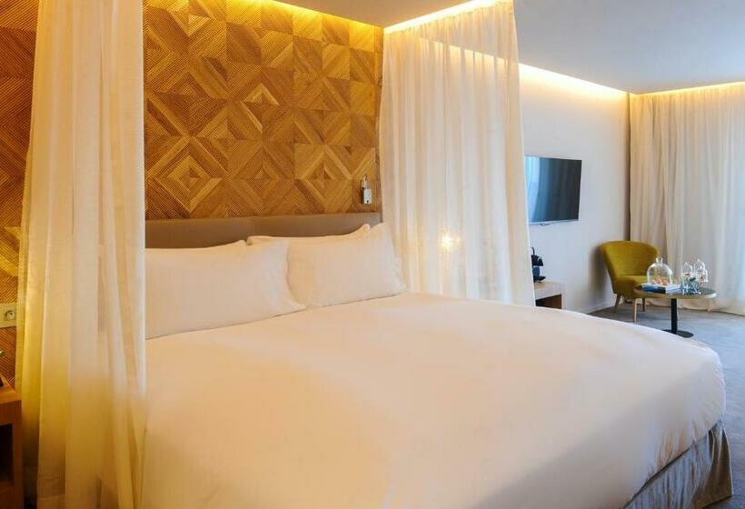 سوئیت جونیور با تخت بزرگ, Sofitel Marrakech Palais Impérial & Spa