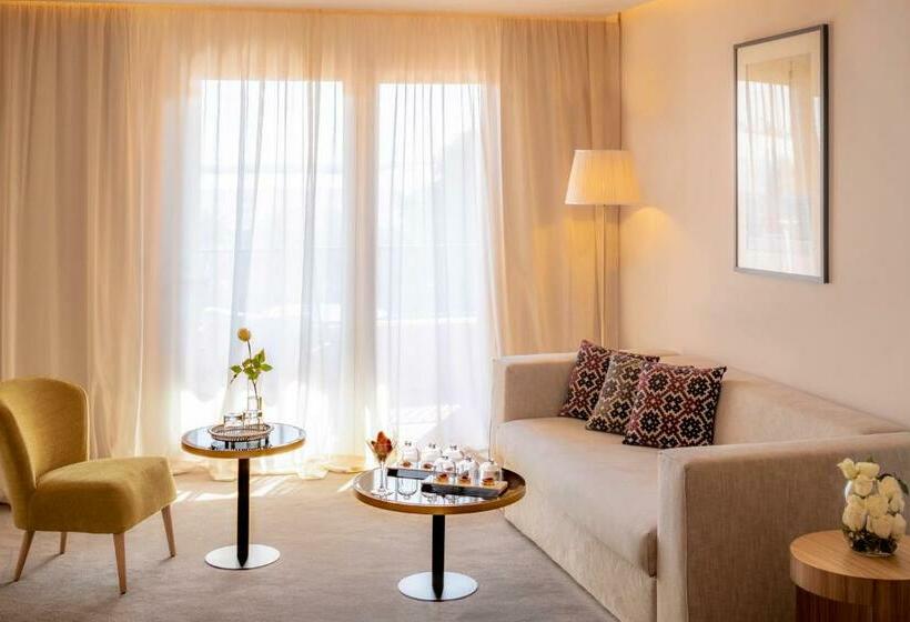 سوئیت جونیور با تخت بزرگ, Sofitel Marrakech Palais Impérial & Spa