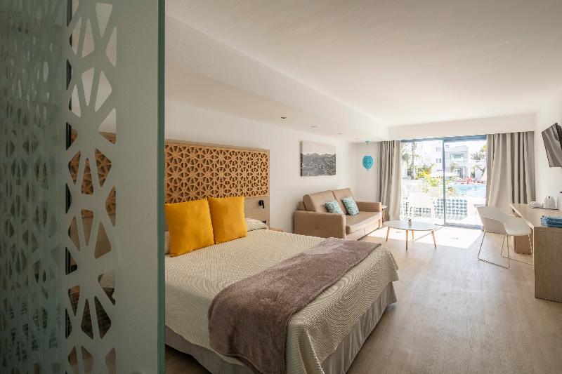 سوییت جونیور, Oasis Lanz Beach Mate