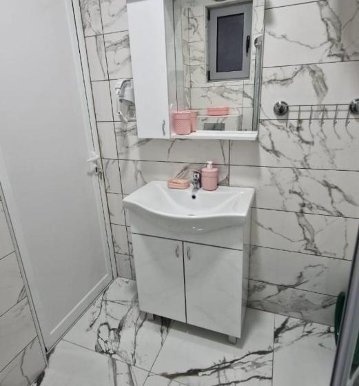 اتاق استاندارد, Apartmani Maja