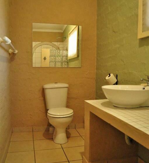 اتاق استاندارد, Flamboyant Guesthouse