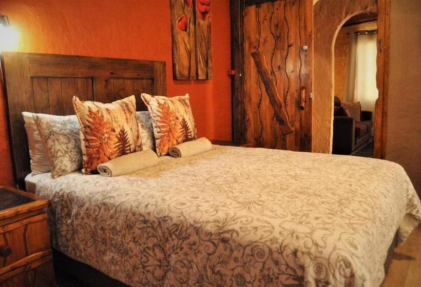 اتاق استاندارد چهار تخته, Flamboyant Guesthouse