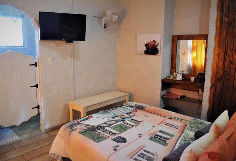 اتاق اکونومی, Flamboyant Guesthouse