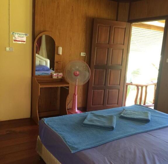 اتاق استاندارد با چشمانداز کوهستان, Namtok Bungalows