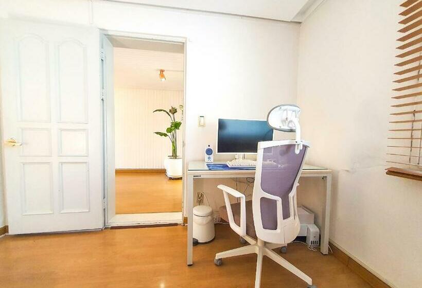 اتاق دوبلکس, Sg Tailored Service Home Near Metro