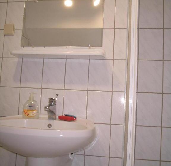 اتاق استاندارد با 2 تخت دوبل, Burg Eger