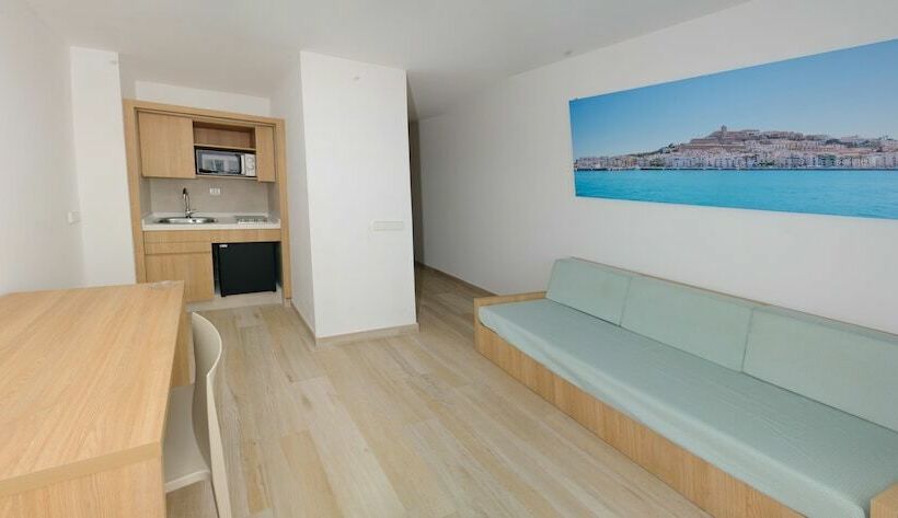 Студия Стандарт, Sunside Ibiza Studios   Only Adults  Formerly Known As Central Park