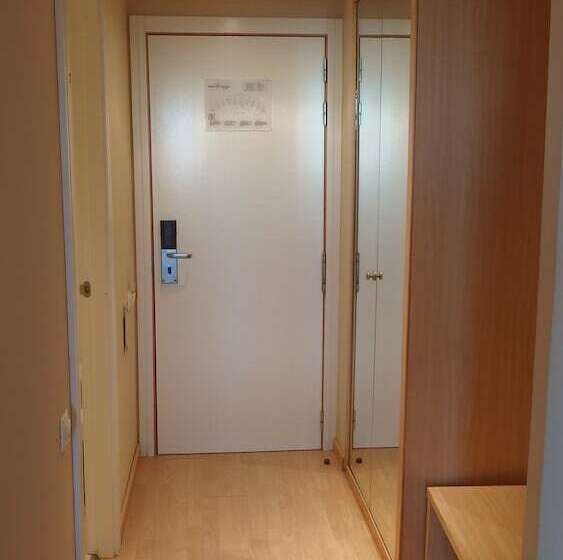اتاق استاندارد, Flag Hotel Valencia Florazar