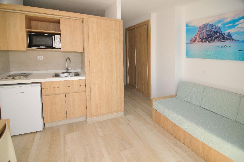 Студия Стандарт, Sunside Ibiza Studios   Only Adults  Formerly Known As Central Park